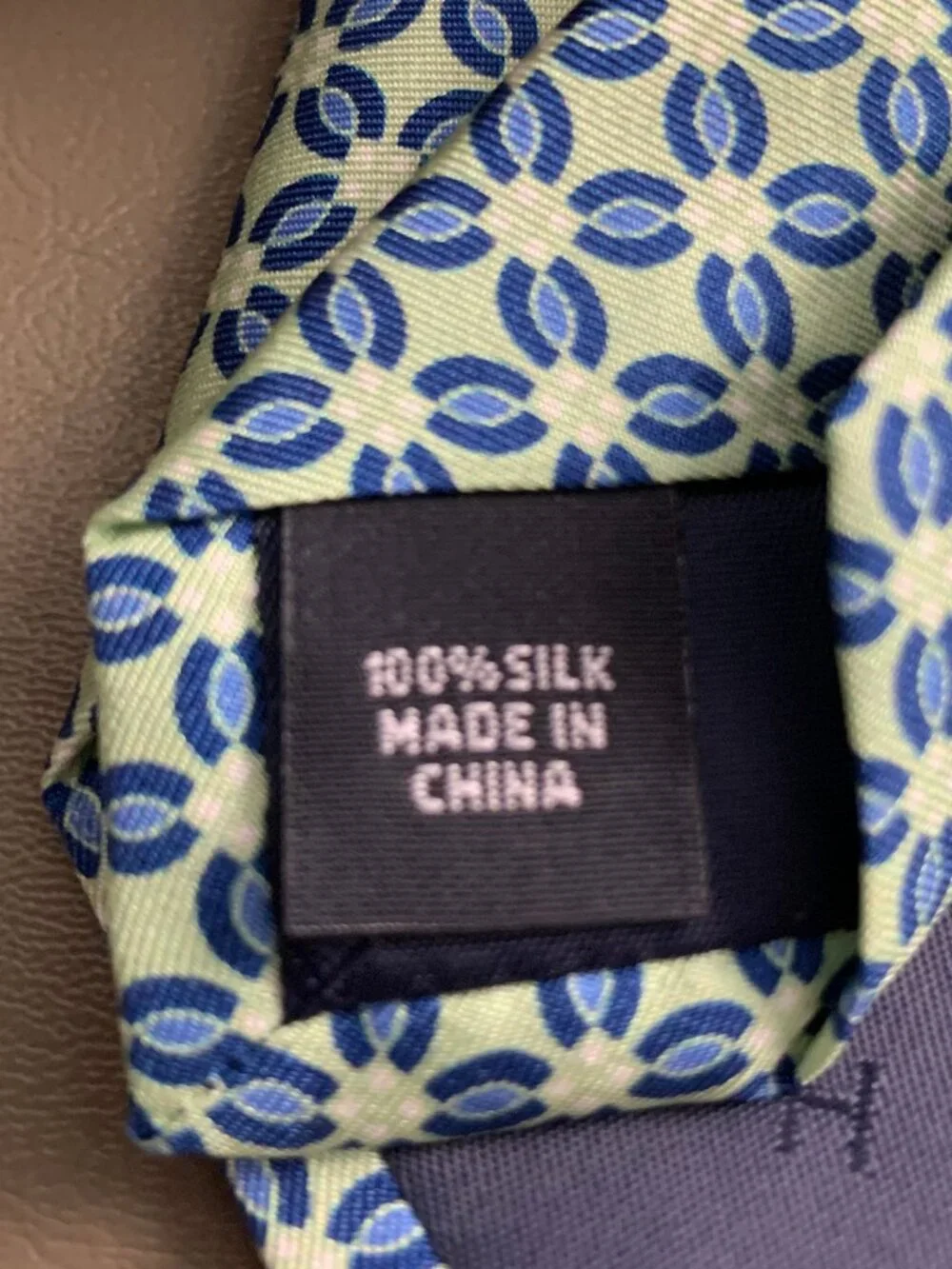 Tommy Hilfiger Men's 3'' 100% Silk Neck Tie, Green Multi Delano Medallion